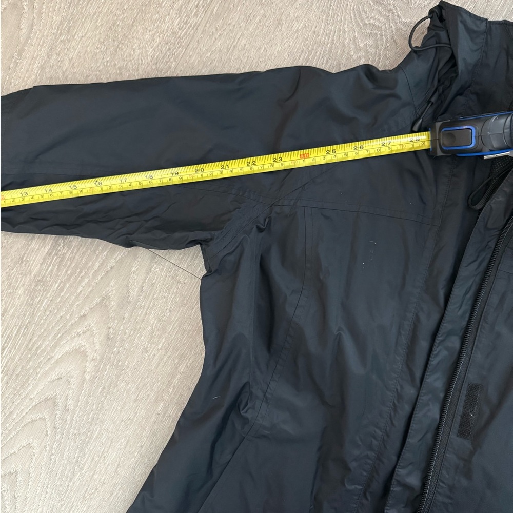 Columbia Women’s Size Small Rain Jacket - Picture 9 of 10